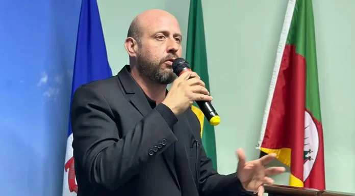 Jerônimo Terra Rolim é convocado para assumir cadeira na Câmara de Vereadores de Canela
