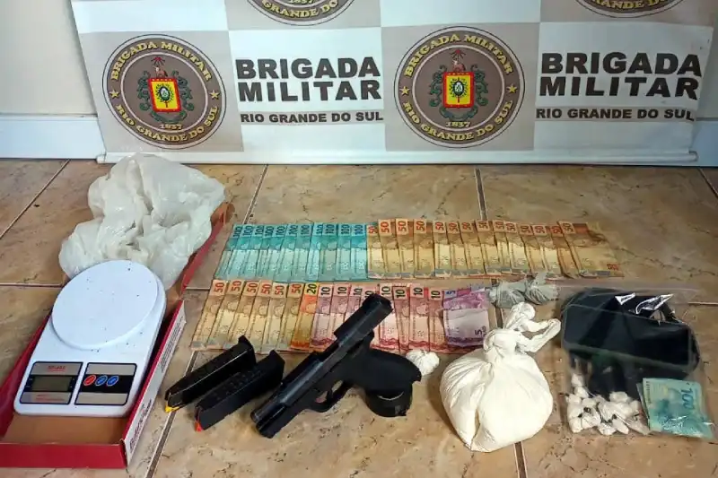 Brigada Militar Localiza Depósito De Drogas E Traficante é Preso No Local Com 432 Gramas De 