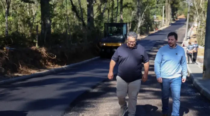 Prefeitura de Canela investe mais de R$ 1 milhão e leva asfalto à Rua Érico Veríssimo