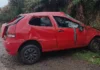 Motorista capota Fiat Palio próximo à Prefeitura de São Francisco de Paula