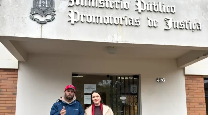 Vereadora entrega ao Ministério Público relatório com denúncia sobre a precariedade do abastecimento de água no Maredial