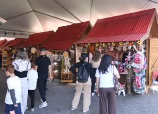 Casinhas do artesanato funcionam até 30 de agosto na Praça João Corrêa