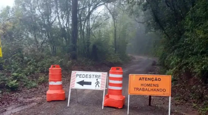 Estrada do Meleiro terá trânsito bloqueado para manutenção da Corsan até sexta-feira