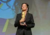 Maria Fernanda Cândido recebe Kikito de Cristal e Selton Mello, encerra sessões do 54º Festival de Cinema de Gramado nesta sexta-feira