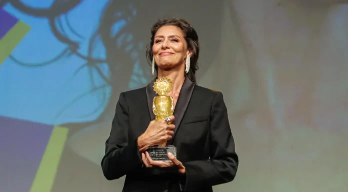 Maria Fernanda Cândido recebe Kikito de Cristal e Selton Mello, encerra sessões do 54º Festival de Cinema de Gramado nesta sexta-feira
