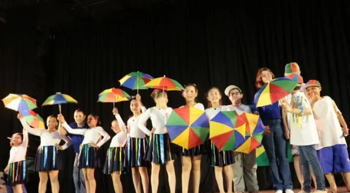 Escola Rodolfo Schlieper realiza 9ª Mostra Cultural em homenagem aos 100 anos de Canela