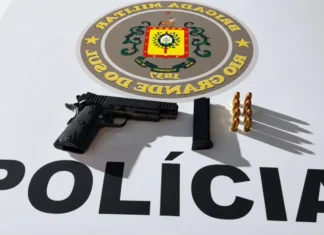 Homem é preso com pistola calibre .45 durante abordagem na ERS-235, em Gramado