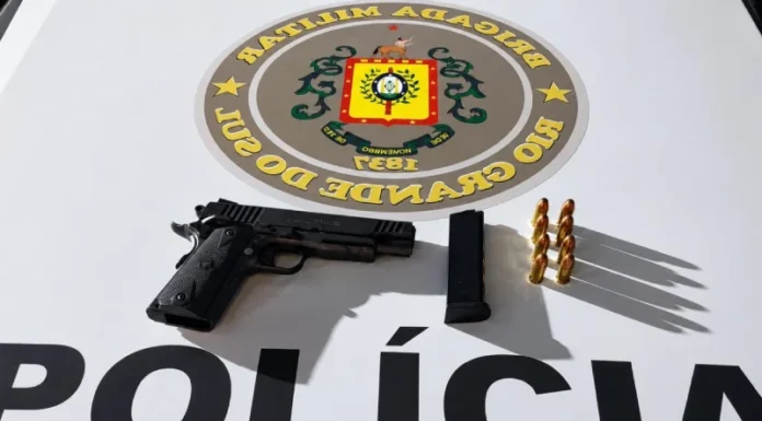 Homem é preso com pistola calibre .45 durante abordagem na ERS-235, em Gramado