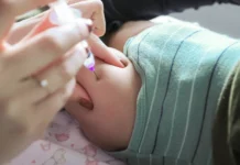 Começa a campanha para crianças e adolescentes atualizarem carteira de vacinas