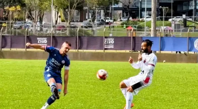 Com um a menos, Gramadense reage após estar perdendo por 2 a 0 e busca empate na Vila
