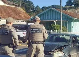 Acidente envolve dois veículos e não deixa feridos em Canela
