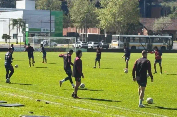 Vila Olímpica recebe duelo entre Gramadense e Brasil de Farroupilha nesta quarta-feira