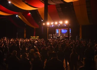 Oktoberfest Gramado começa sexta (18). Programação tem shows nacionais, bandas, desfiles, concursos e bailes