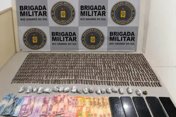 Duas pessoas são presas com grande quantidade de drogas em Igrejinha